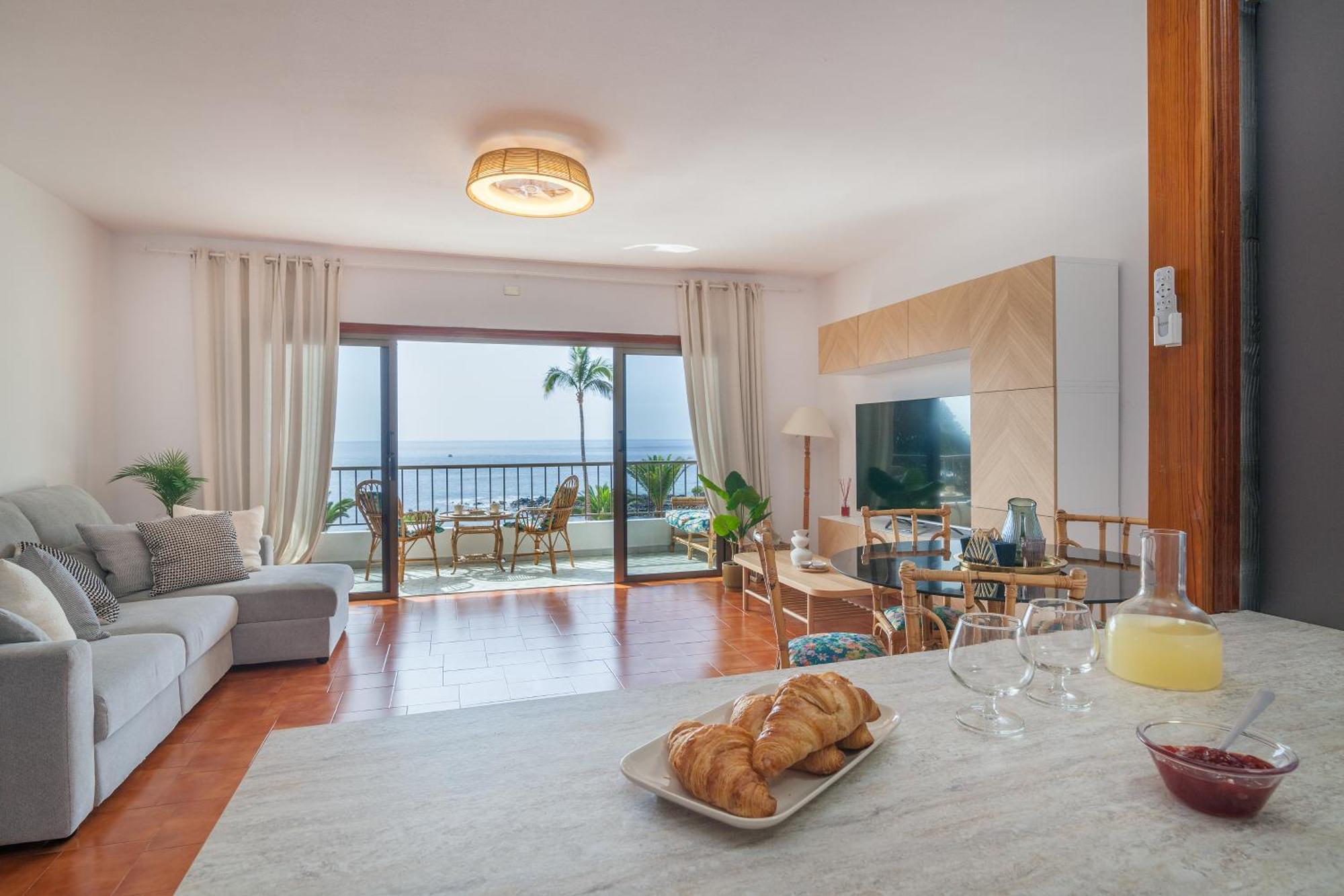 Casa De Franco - Ocean View, Terrace, Balcony, 50M From Playa La Arena, Fibre Net Lägenhet Puerto de Santiago  Exteriör bild